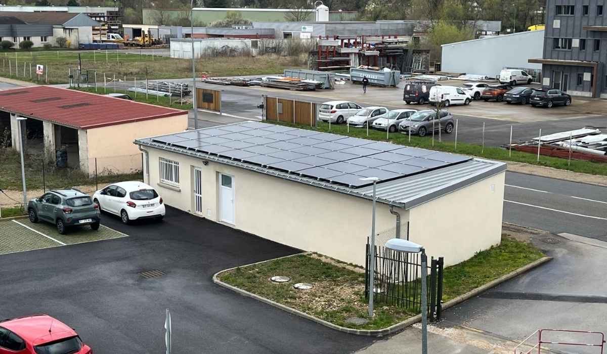 Installation solaire sur le bâtiment de Grand Dole Habitat